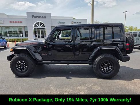 Used 2025 Jeep Wrangler Unlimited Rubicon AWD/4WD image 4