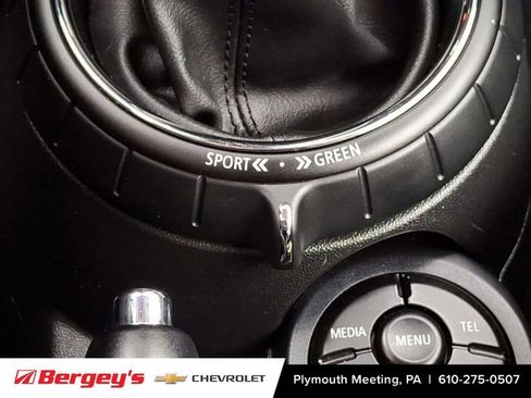 Used 2016 MINI Cooper 2-Door Hardtop image 28