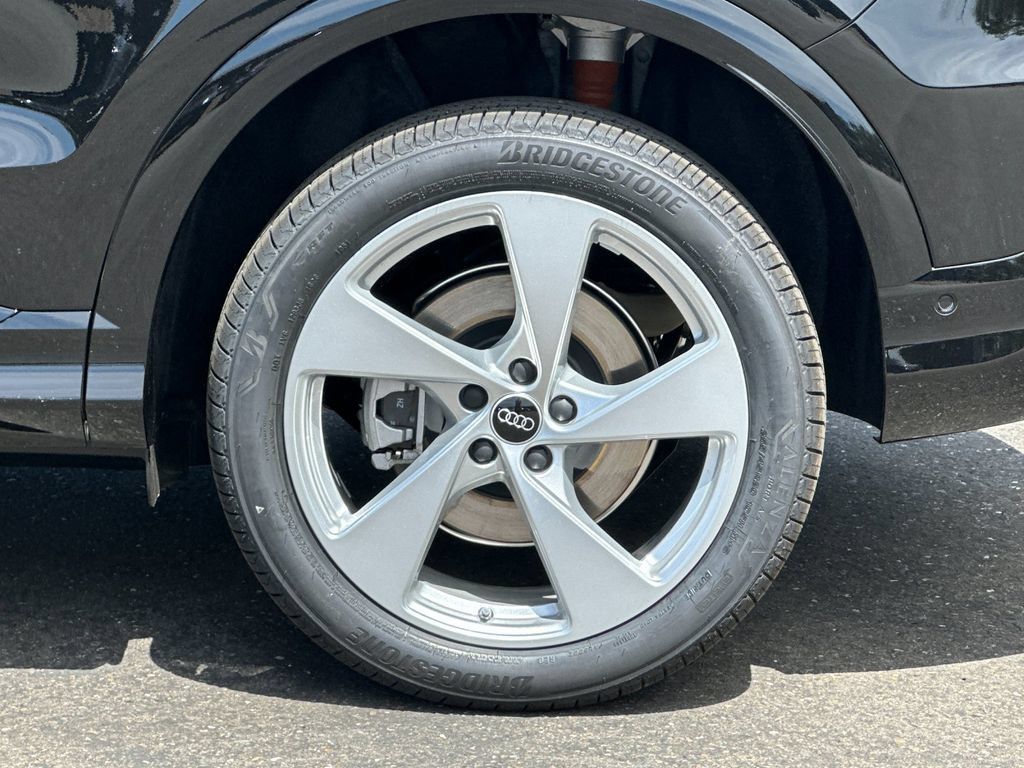 New 2026 Audi Q5 Premium AWD/4WD image 25