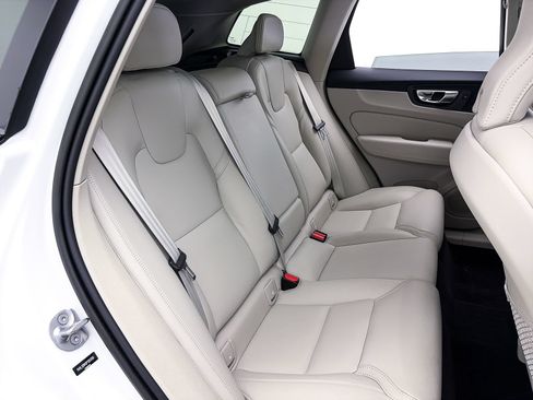 Used 2023 Volvo XC60 B5 Ultimate w/ Protection Package AWD/4WD image 64
