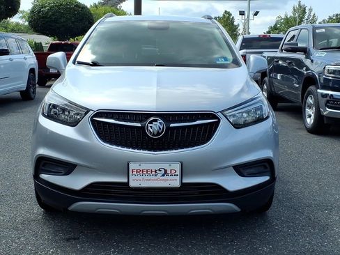 Used 2020 Buick Encore Preferred w/ Safety Package FWD image 2