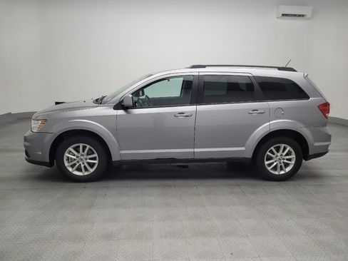 Used 2018 Dodge Journey SXT w/ Connectivity Group image 2