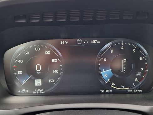 Used 2018 Volvo XC90 T6 Momentum image 21