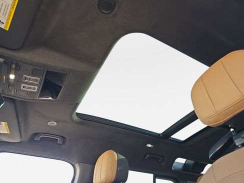 New 2026 Land Rover Defender 110 V8 image 30