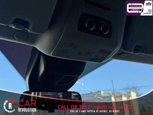 Used 2025 Ford Transit 350 XLT image 32