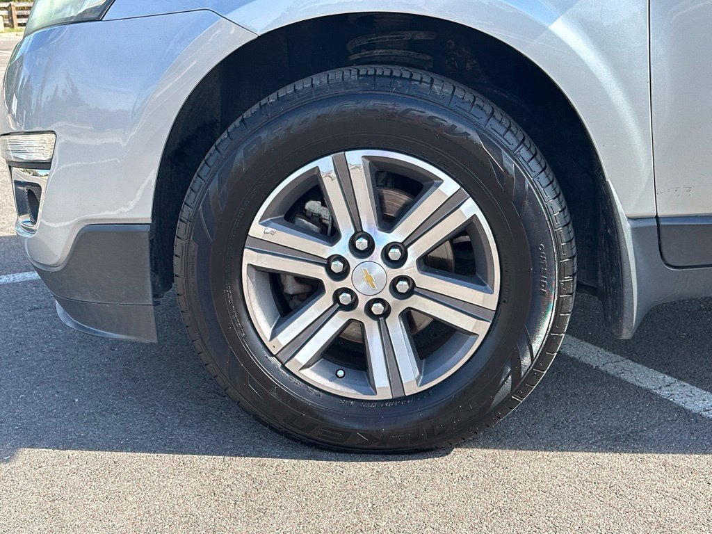 Used 2017 Chevrolet Traverse LT FWD image 12