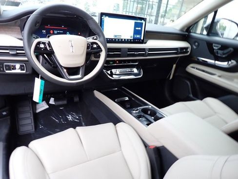 New 2025 Lincoln Corsair Grand Touring w/ Equipment Group 302A image 39