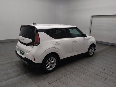 Used 2025 Kia Soul LX image 10
