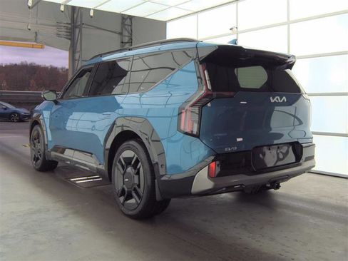 Used 2024 Kia EV9 GT-Line AWD/4WD image 7