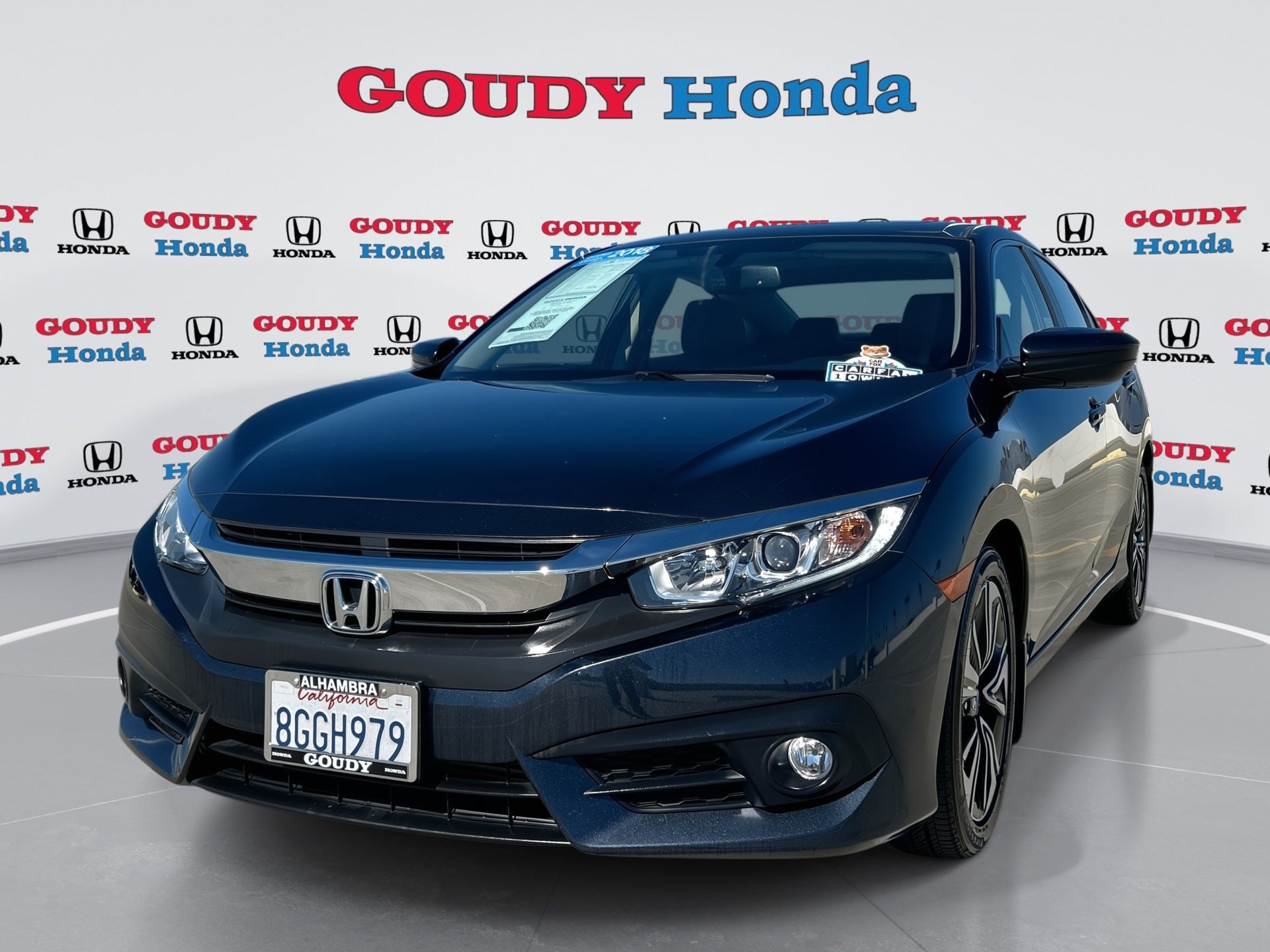Certified 2018 Honda Civic EX-L image 1