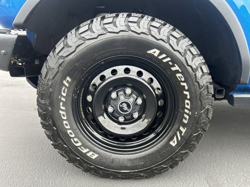 Used 2021 Ford Bronco Black Diamond AWD/4WD image 14