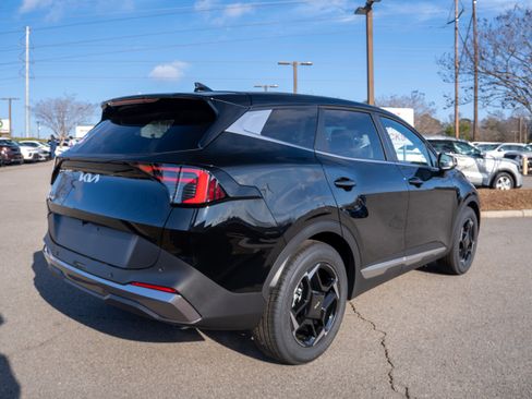New 2026 Kia Sportage EX FWD image 9