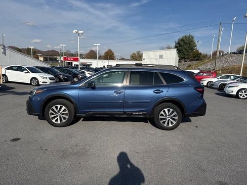 Used 2020 Subaru Outback Premium image 5