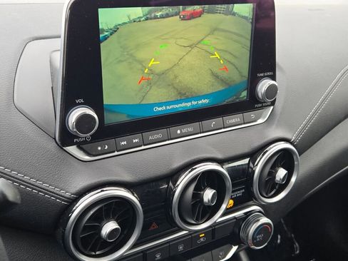 Used 2024 Nissan Sentra SV image 25