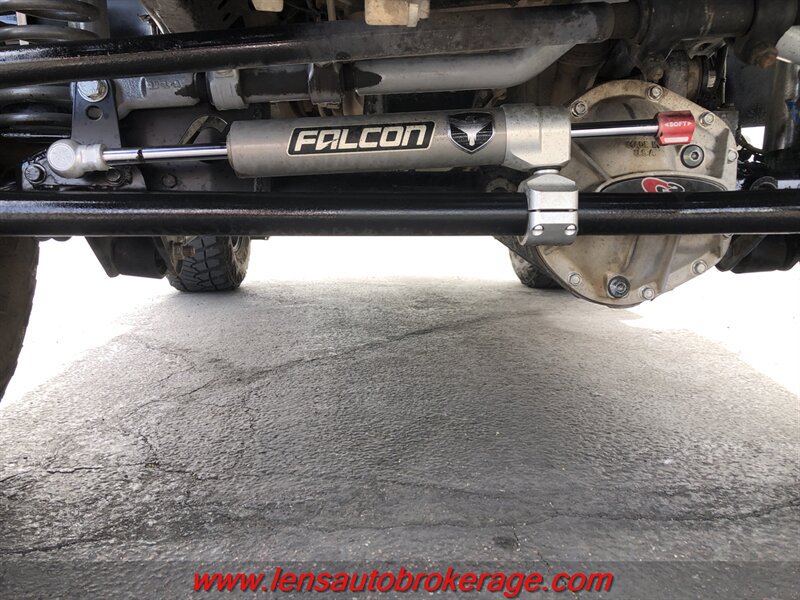 Used 2012 Jeep Wrangler Rubicon AWD/4WD image 19