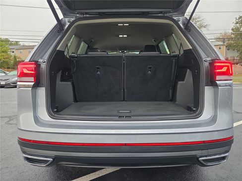 Certified 2025 Volkswagen Atlas SE image 26