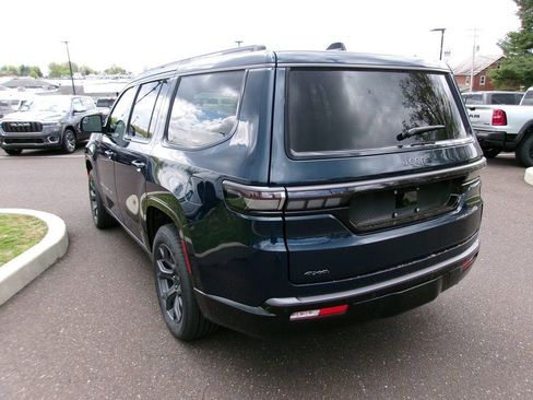 New 2026 Jeep Grand Wagoneer Limited AWD/4WD image 4