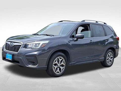 Used 2020 Subaru Forester Premium AWD/4WD image 3