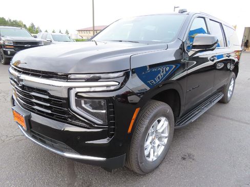 New 2026 Chevrolet Suburban LS w/ LPO, Dark Essentials Package image 3