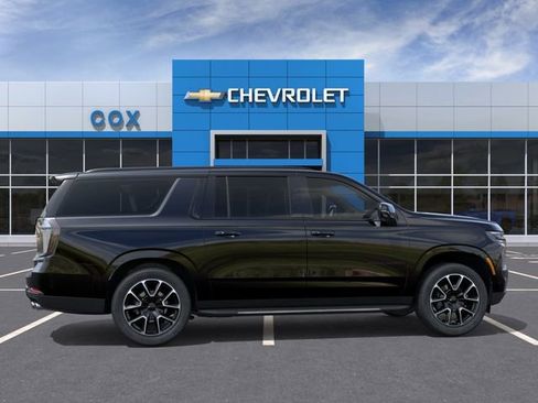 New 2026 Chevrolet Suburban RST w/ Comfort Package RWD image 5