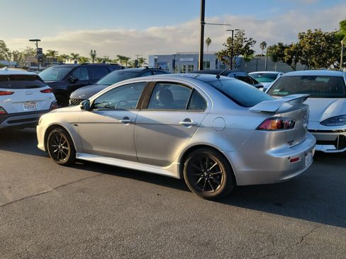 Used 2017 Mitsubishi Lancer ES FWD image 3