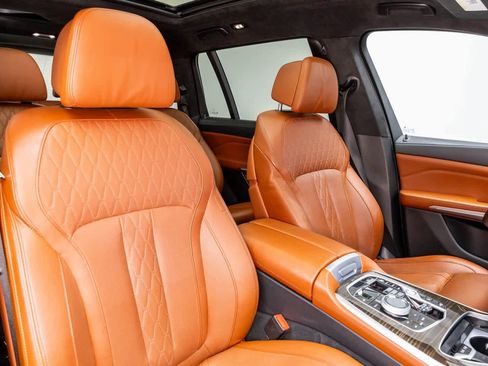 Used 2023 BMW X7 xDrive40i w/ Executive Package image 19