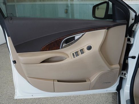 Used 2011 Buick LaCrosse CXS w/ Driver Confidence Package FWD image 28