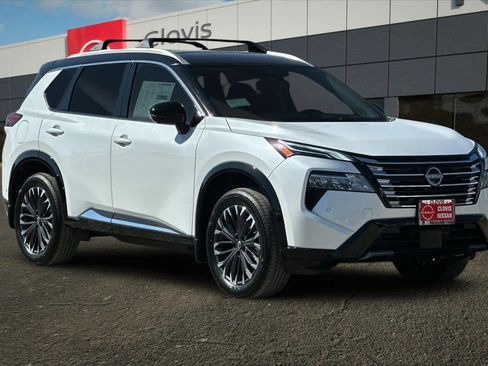 New 2026 Nissan Rogue Platinum image 10