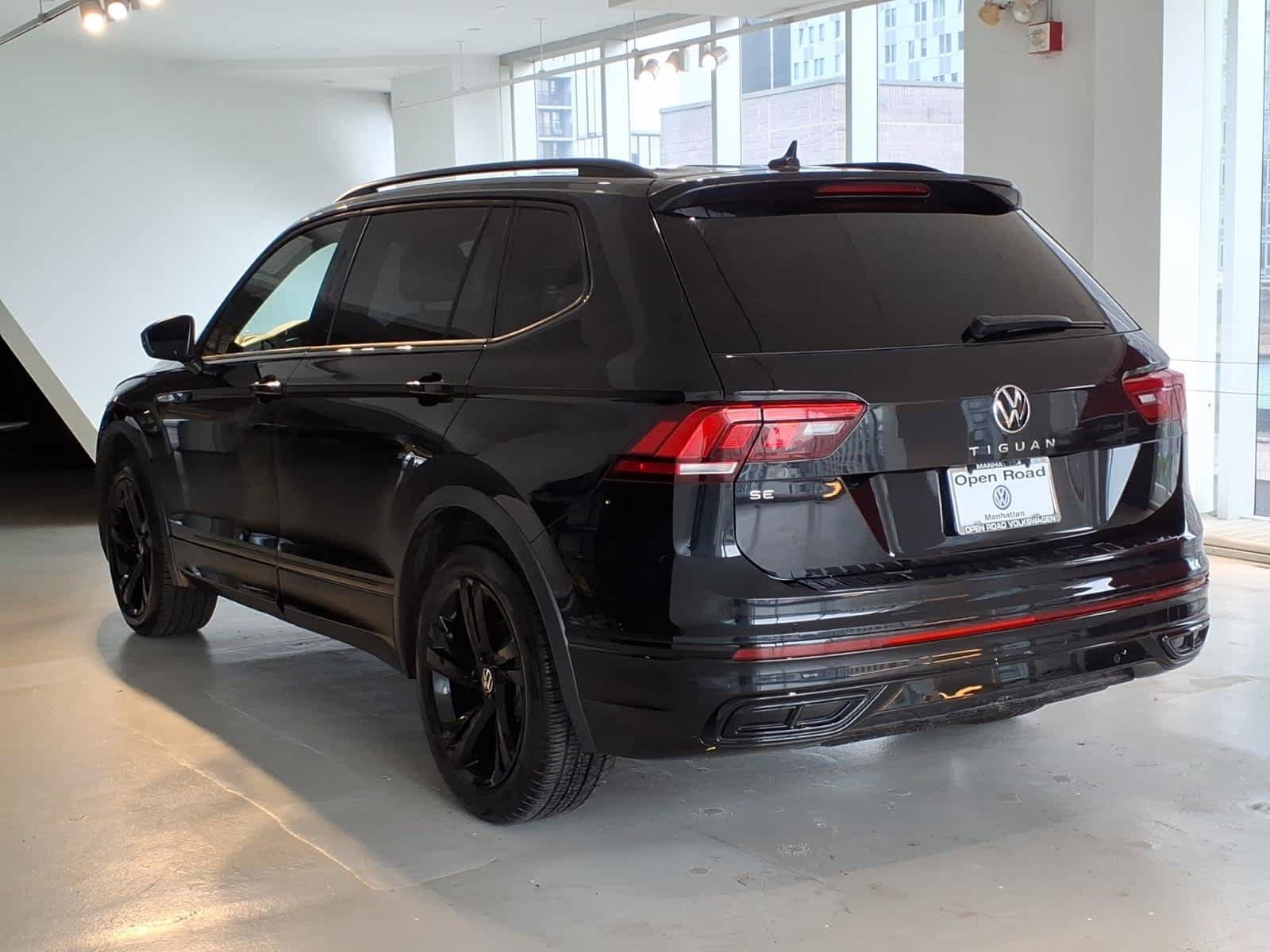Used 2023 Volkswagen Tiguan SE R-Line AWD/4WD image 6