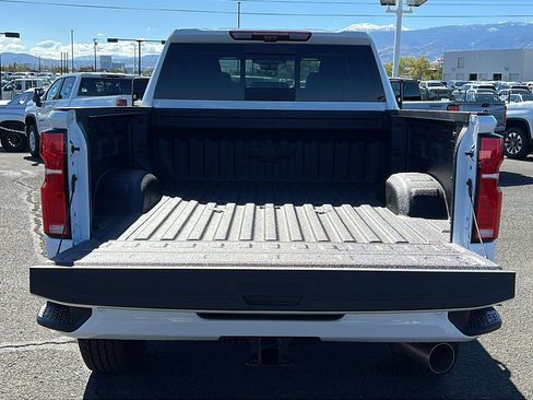 New 2026 Chevrolet Silverado 2500 High Country w/ High Country Premium Package AWD/4WD image 7