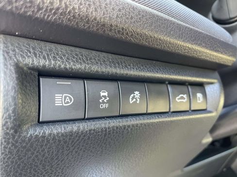 Used 2025 Toyota Camry LE FWD image 28