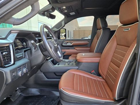 Used 2024 GMC Sierra 2500 Denali Ultimate image 9