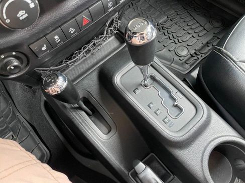 Used 2016 Jeep Wrangler Unlimited Sport AWD/4WD image 40