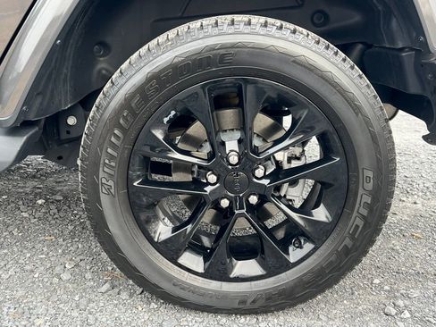 Used 2021 Jeep Wrangler Unlimited Sahara w/ Cold Weather Group image 14