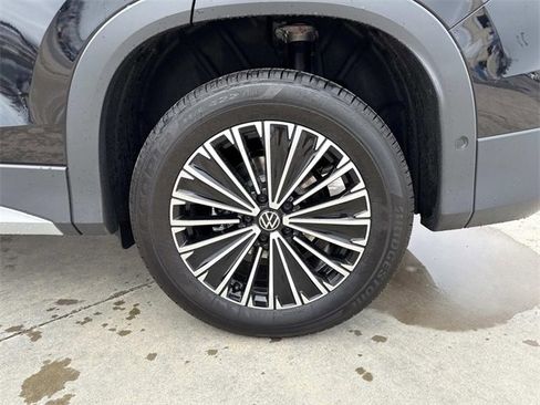 New 2026 Volkswagen Tiguan S image 25