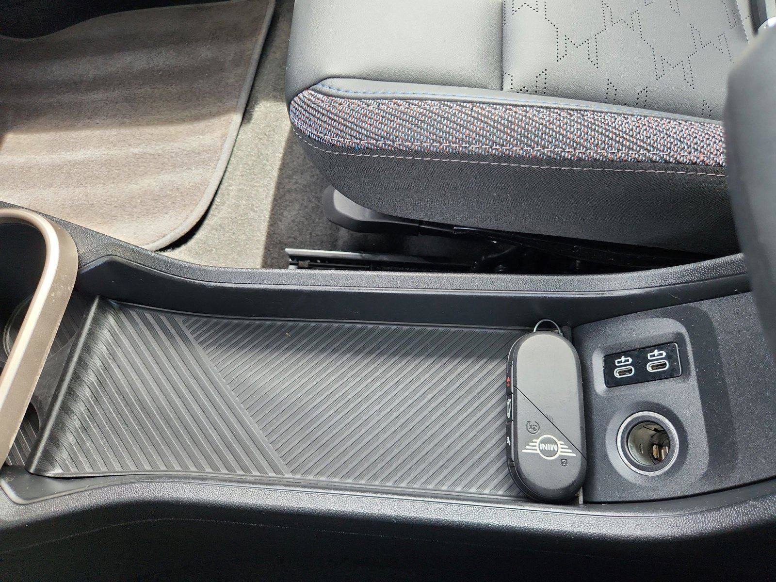 Used 2025 MINI Cooper S FWD image 26