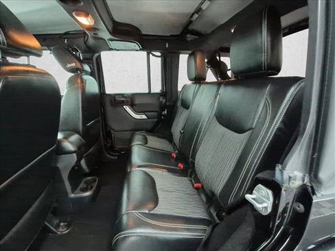Used 2015 Jeep Wrangler Unlimited Sport AWD/4WD image 17