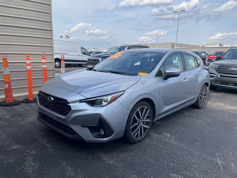 Used 2025 Subaru Impreza 2.0i Sport image 1