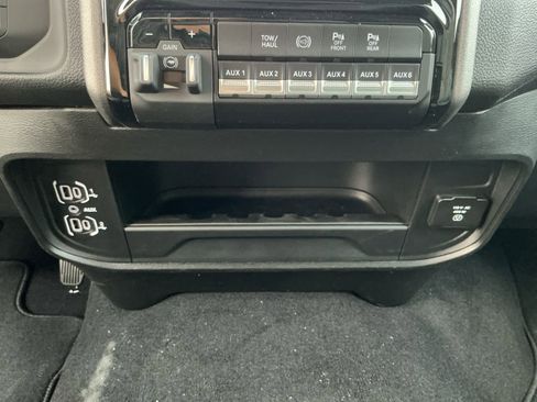 New 2026 RAM 2500 Tradesman AWD/4WD image 27
