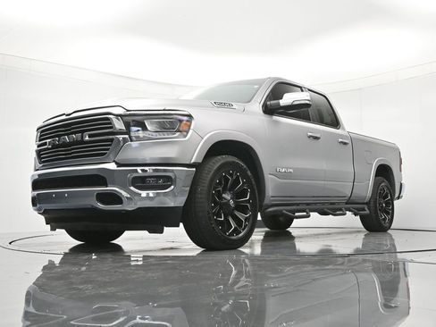 Used 2019 RAM 1500 Laramie AWD/4WD image 35