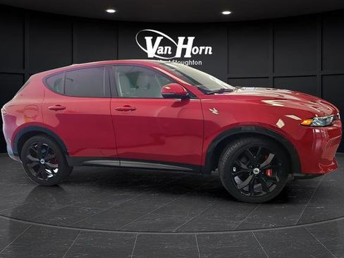 Used 2024 Dodge Hornet R/T Plus w/ Track Pack AWD/4WD image 8