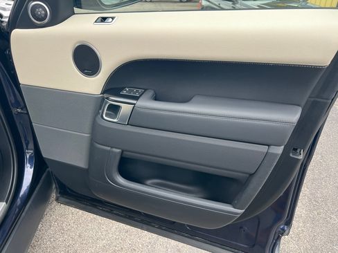Used 2019 Land Rover Range Rover Sport HSE AWD/4WD image 35