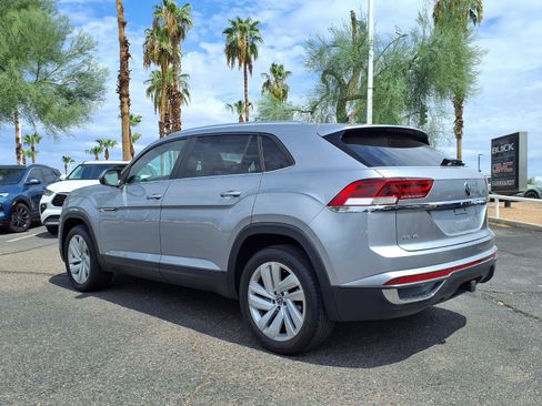Used 2023 Volkswagen Atlas Cross Sport SE FWD image 8