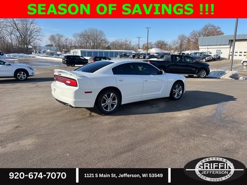 Used 2013 Dodge Charger SXT image 8