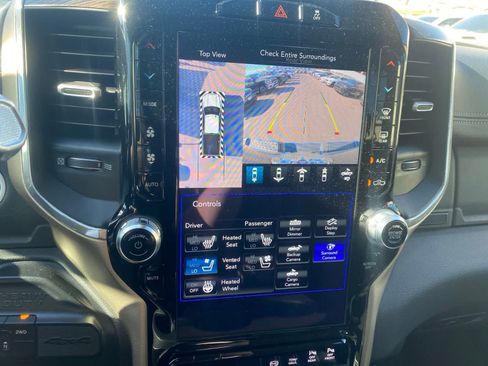 Used 2019 RAM 2500 Laramie AWD/4WD image 16