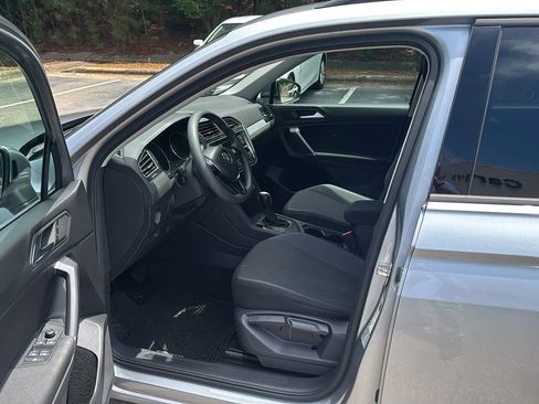 Used 2020 Volkswagen Tiguan S FWD image 19