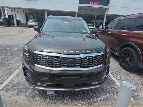 Used 2020 Kia Telluride SX w/ SX Prestige Package AWD/4WD image 2