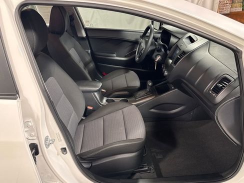 Used 2016 Kia Forte LX w/ LX Popular Plus Package FWD image 26