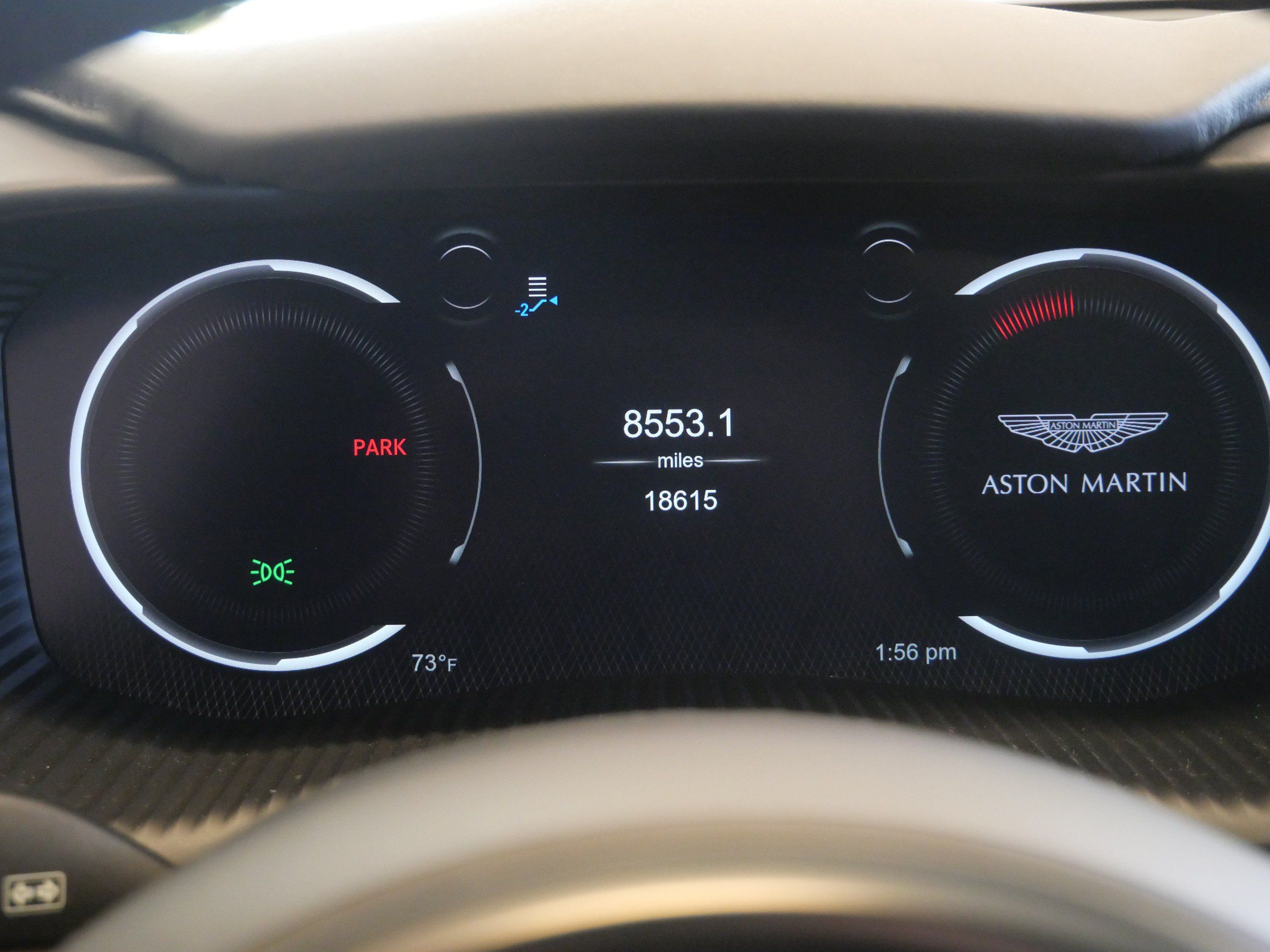 Used 2023 Aston Martin DBX AWD/4WD image 40