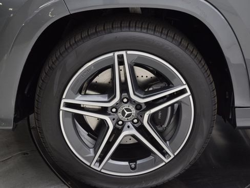 New 2026 Mercedes-Benz GLS 450 4MATIC image 12